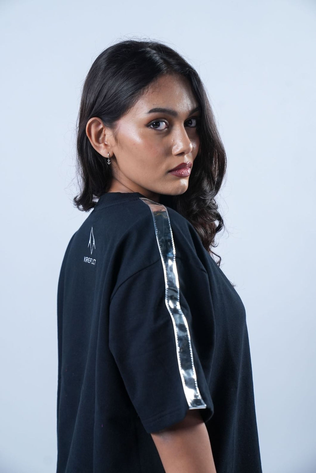 SILVER LINING TEE - BLACK