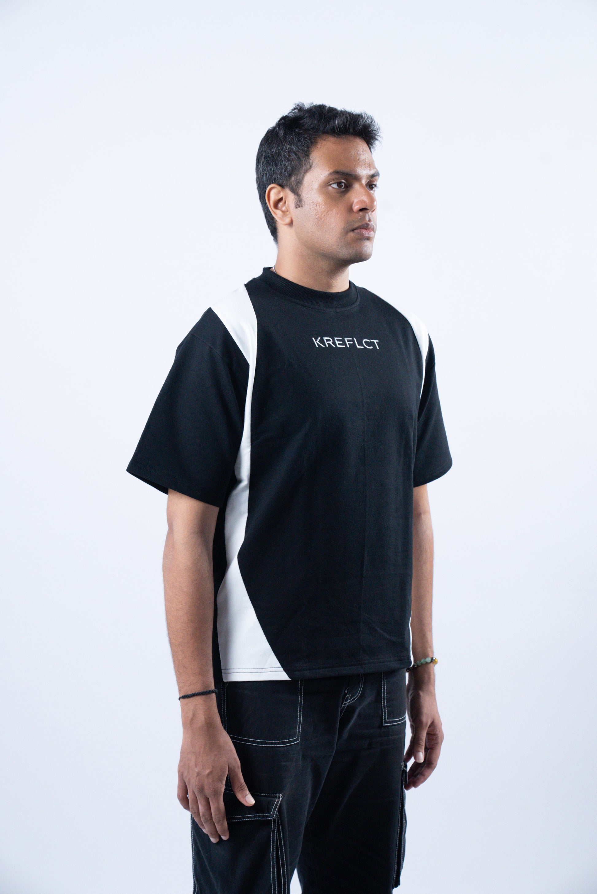Splits Tee Black - Kreflct